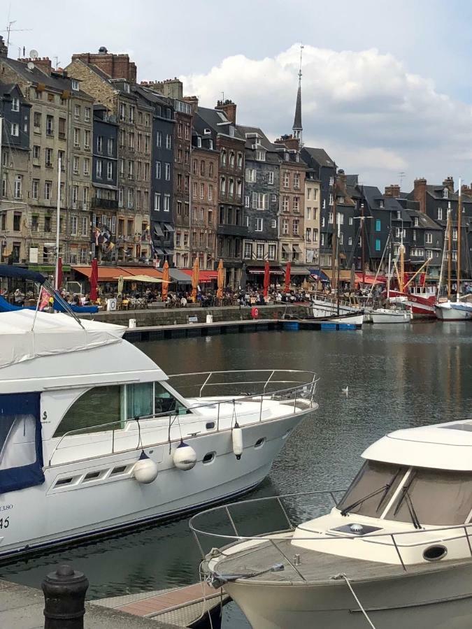 Maison Montreuil Apartment Honfleur Bagian luar foto