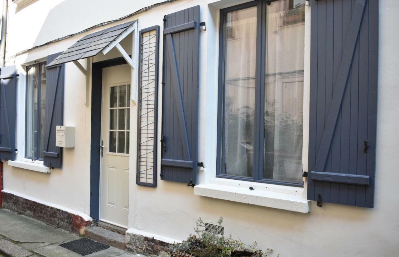 Maison Montreuil Apartment Honfleur Bagian luar foto